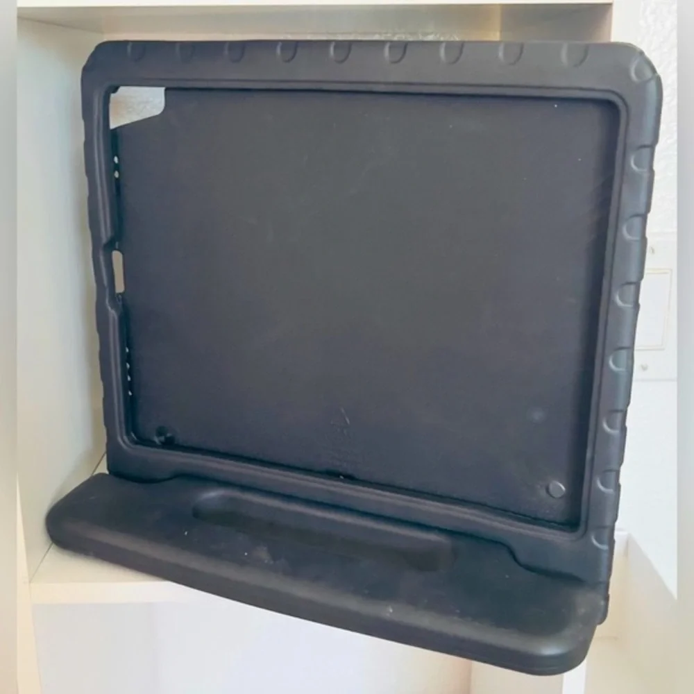COOPER iPad Pro Dynamo Foam Case with Easy Grip Handle • Black • NEW